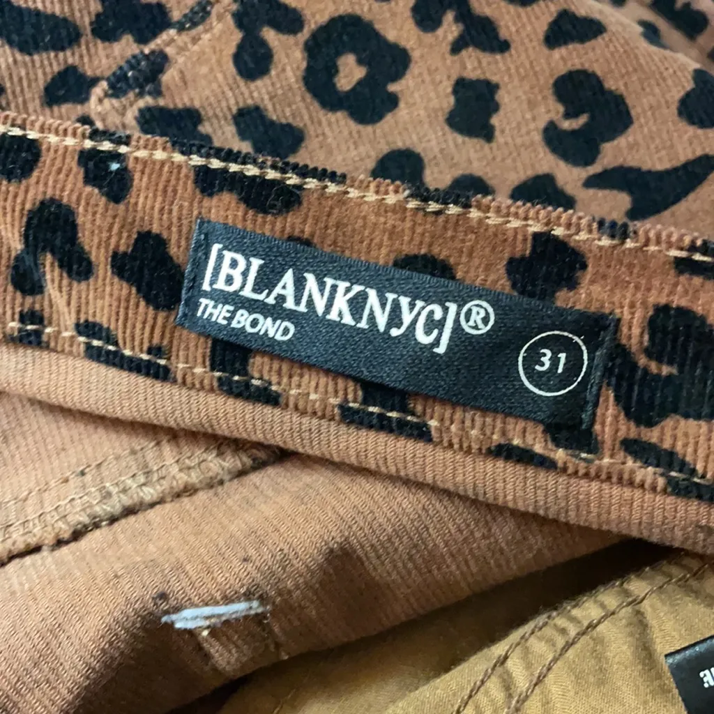 NWT BlankNYC Leopard  Corduroy Mid-Rise Skinny Jeans - Image 10