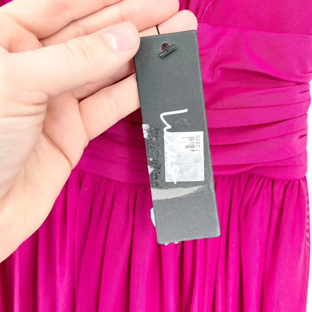 Lulu's NWT Women's Queen of the Evening Magenta Maxi Evening Dress - Size Medium - Image 4