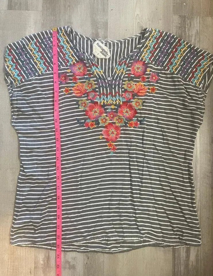 Savanna Jane Blooming Promises Embroidered Top Floral Boho Gray White Size Lg - Image 6