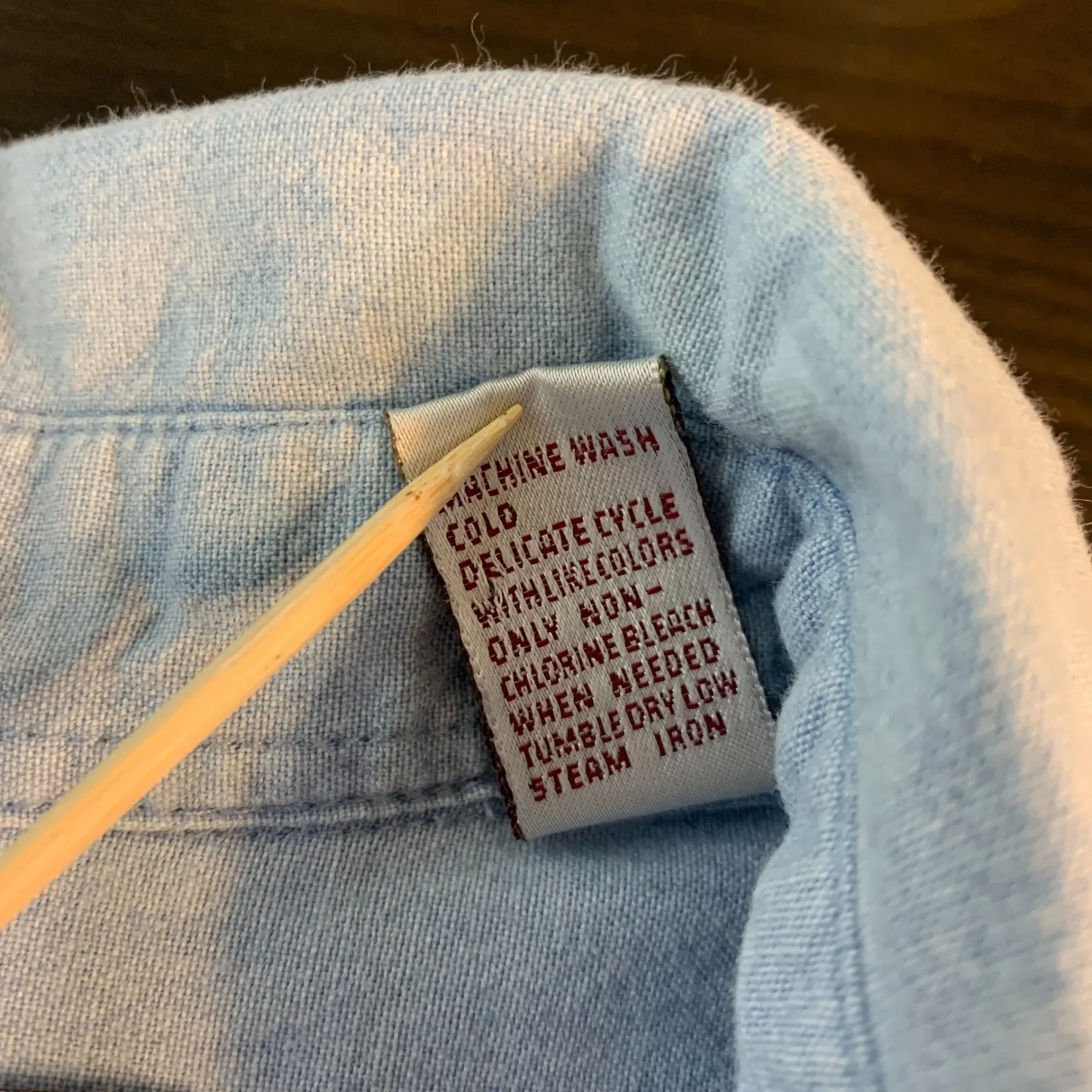 Karen Scott Women Chambray Shirt Long Sleeve Embroidered Winter Scene Small READ - Image 6