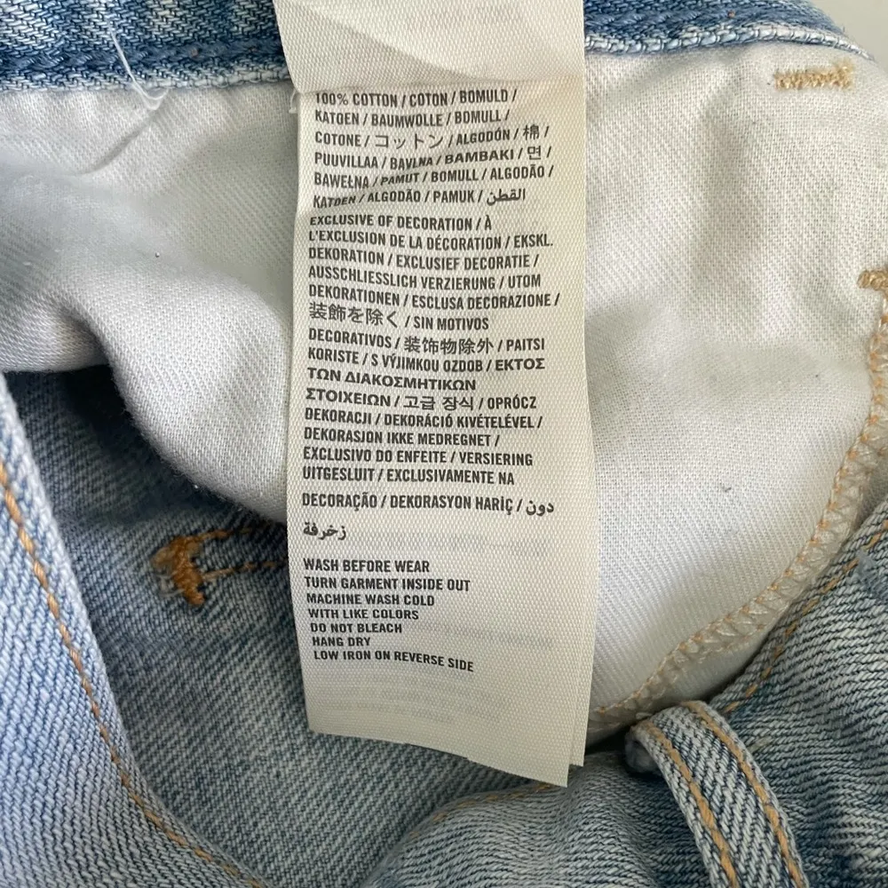 Hollister Studded Embroidered Jean Shorts Sz 3/26 - Image 6