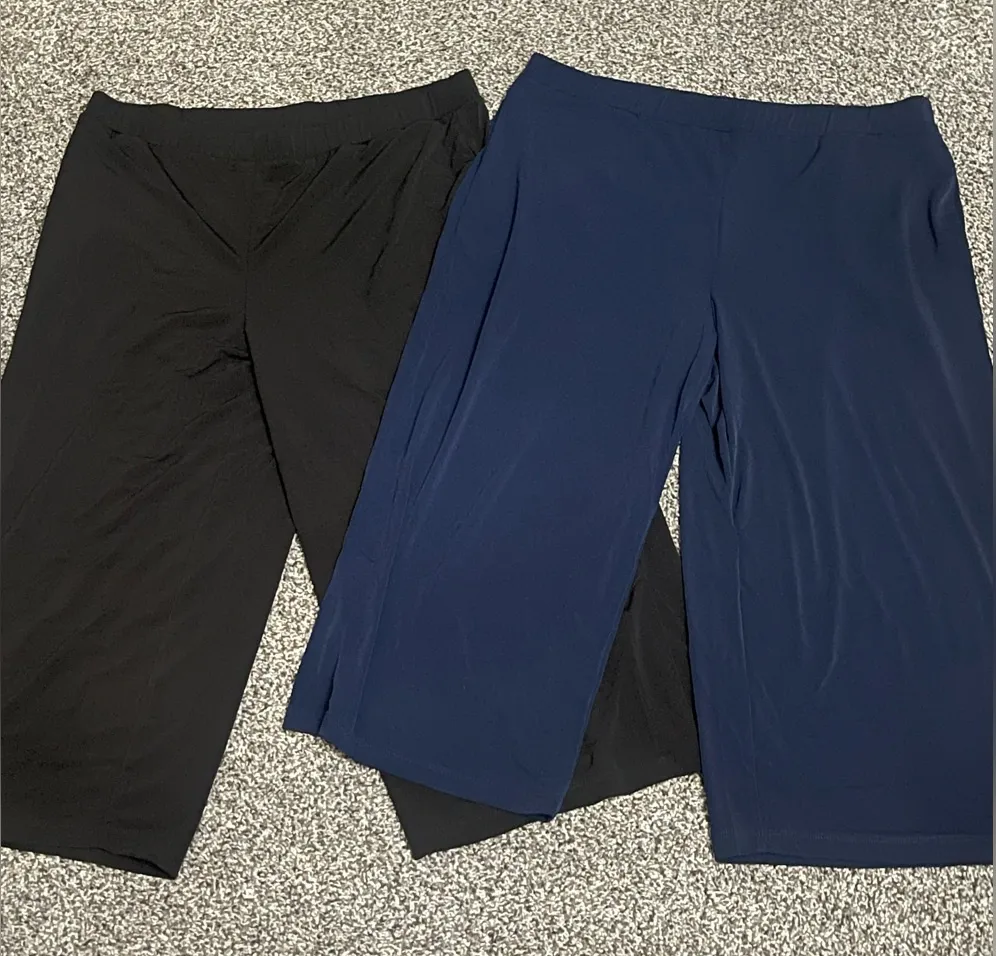 New Susan Graver Black and Blue Liquid Knit Pull On Wide Leg Crop Pants Set M - Image 1