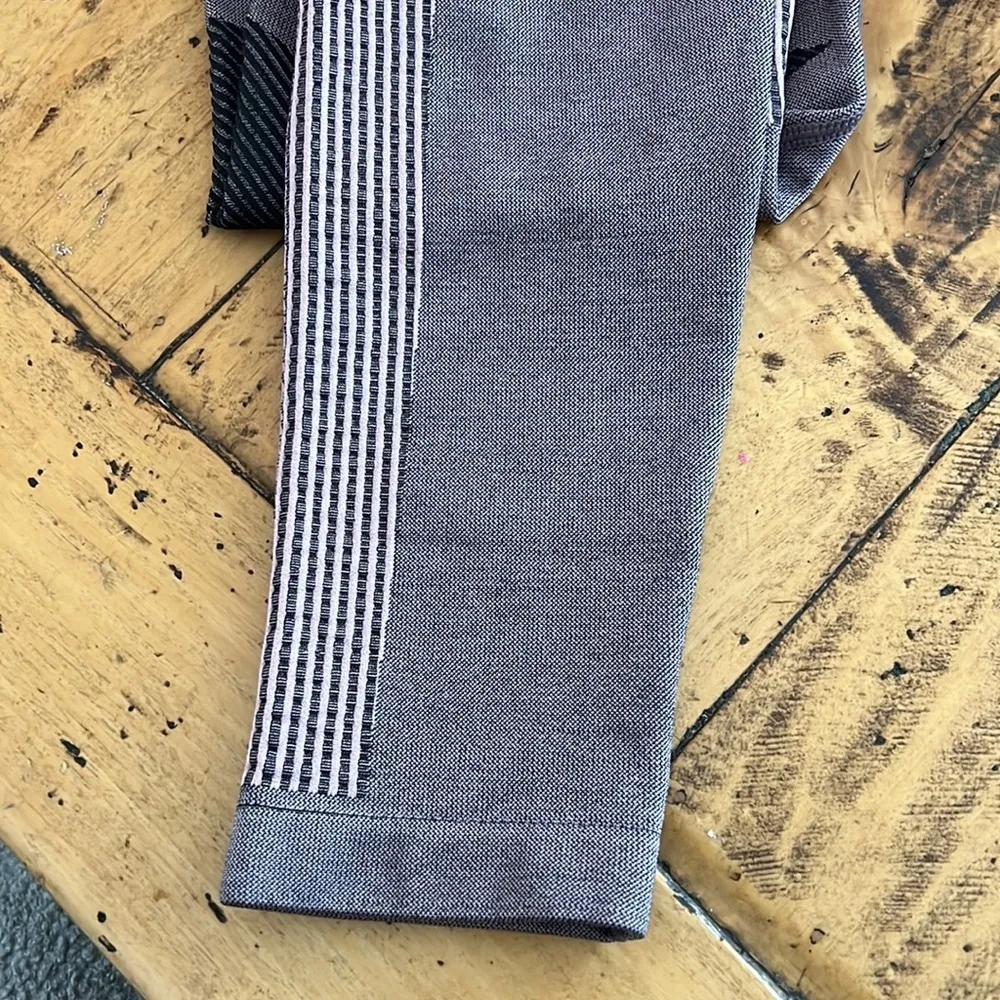 NWOT-‎ Forever 21 Leggings - Image 4