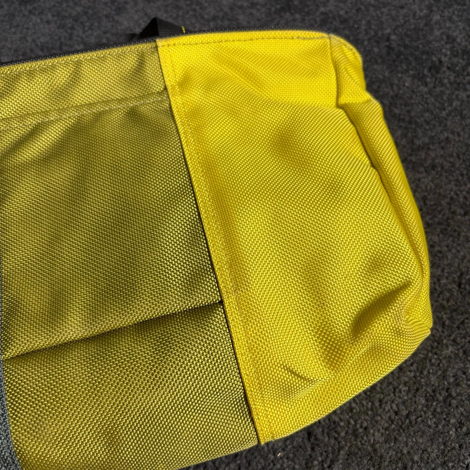 Timbuk2 Green & Gray Gorpcore Medium Casual Cargo Tote Bag - 90s Style - Zip Top - Image 3