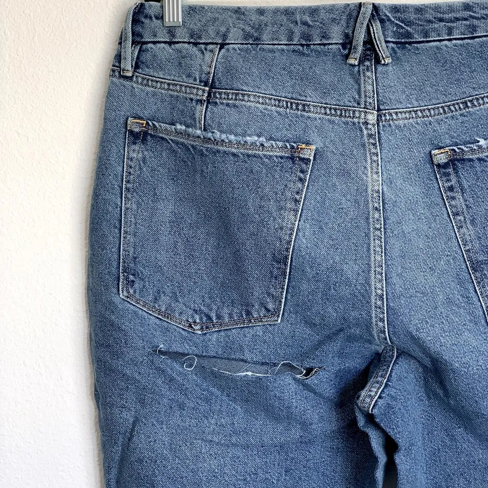 NWT Good American Good Icon Distressed Straight Jeans in Indigo159 - Image 4