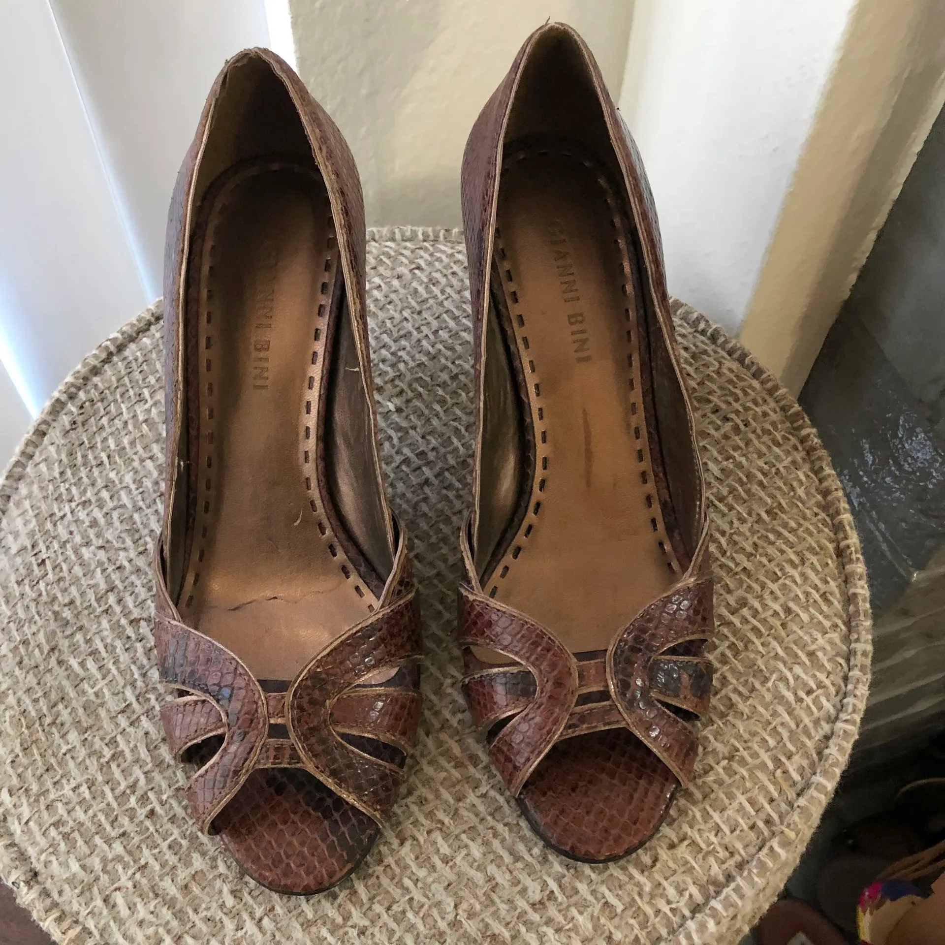 90s brown snakeskin open peep toe stiletto pumps with a 3.2” heel - Image 2