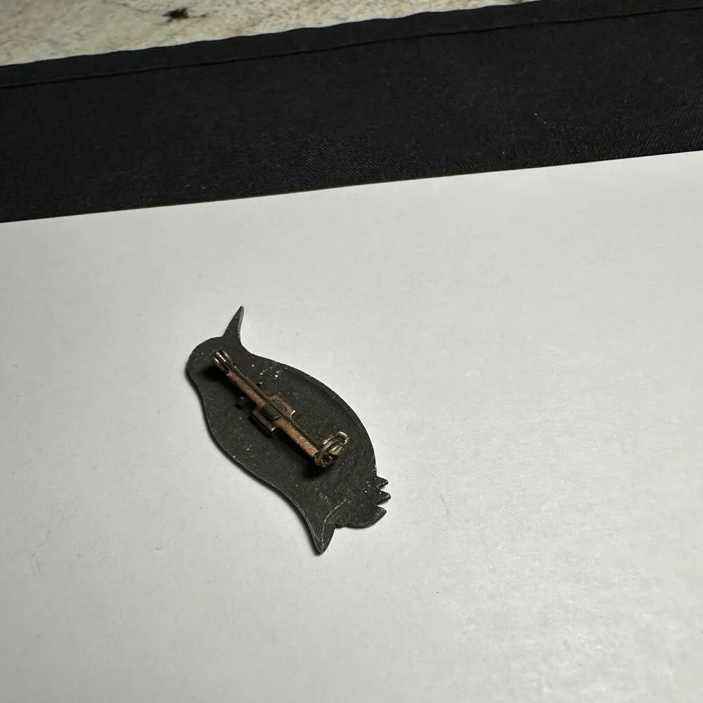 Penguin Bird Brooch Pin Pewter Tone - Image 9
