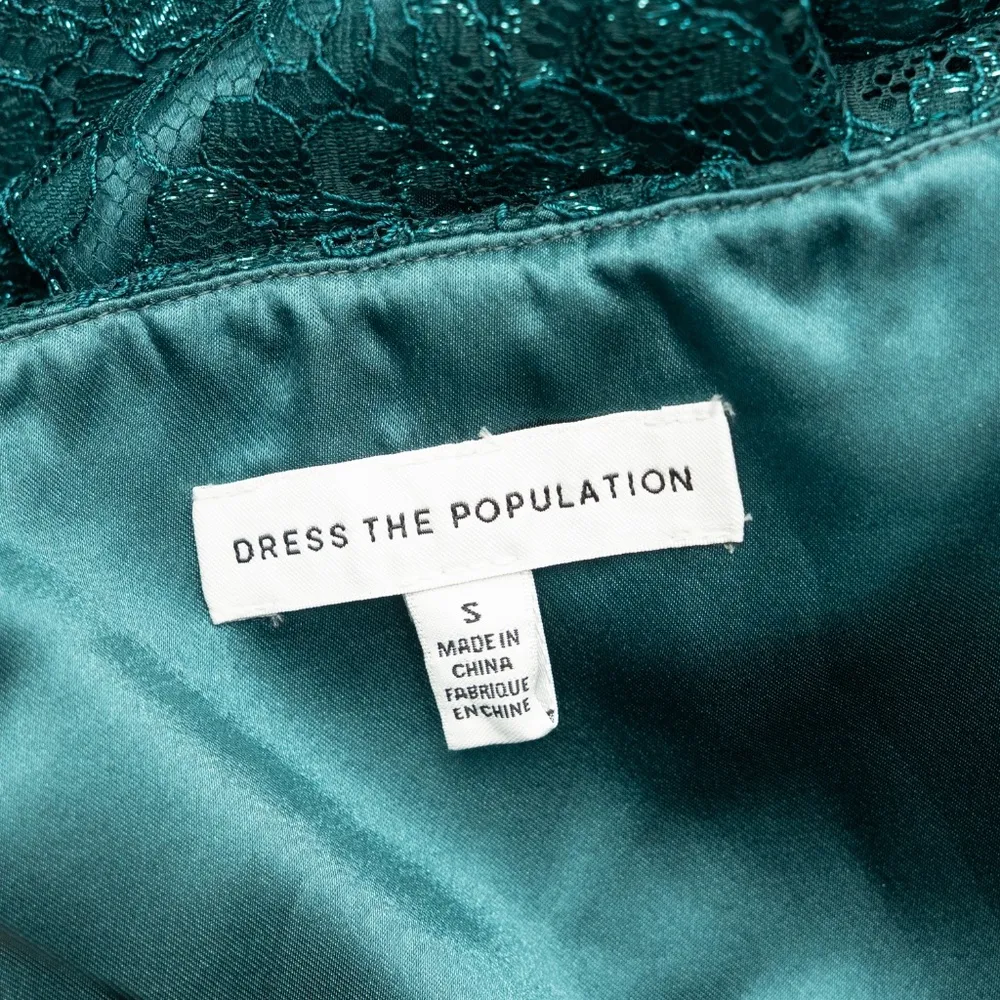 Dress the Population. New! Green Lace Halter Midi Dress. - Image 4