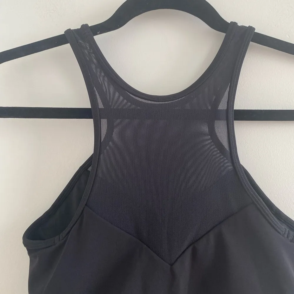 Lululemon Black Get It Om Bra Crop Top Size 4 - Image 5