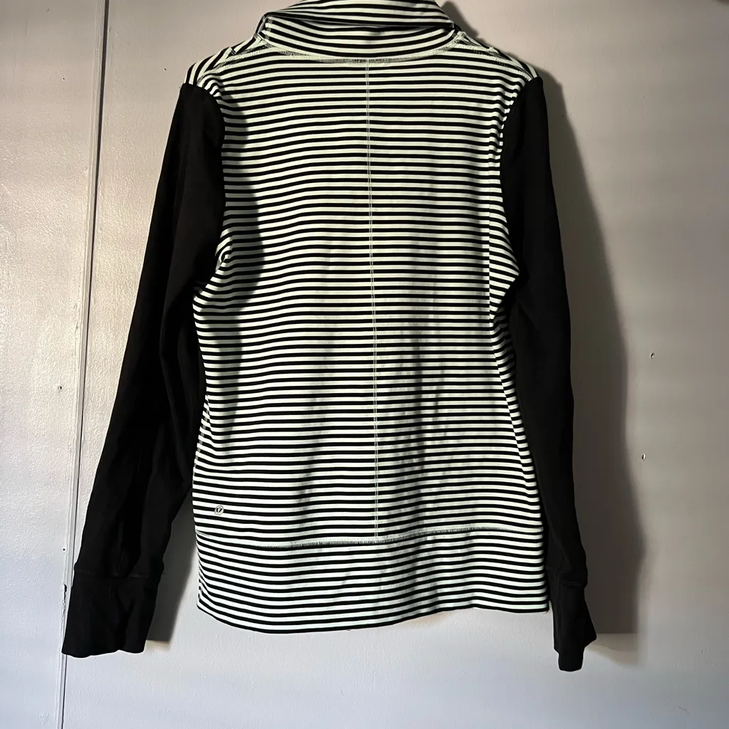 lululemon athletica Black and White Striped Cardigan - Image 3