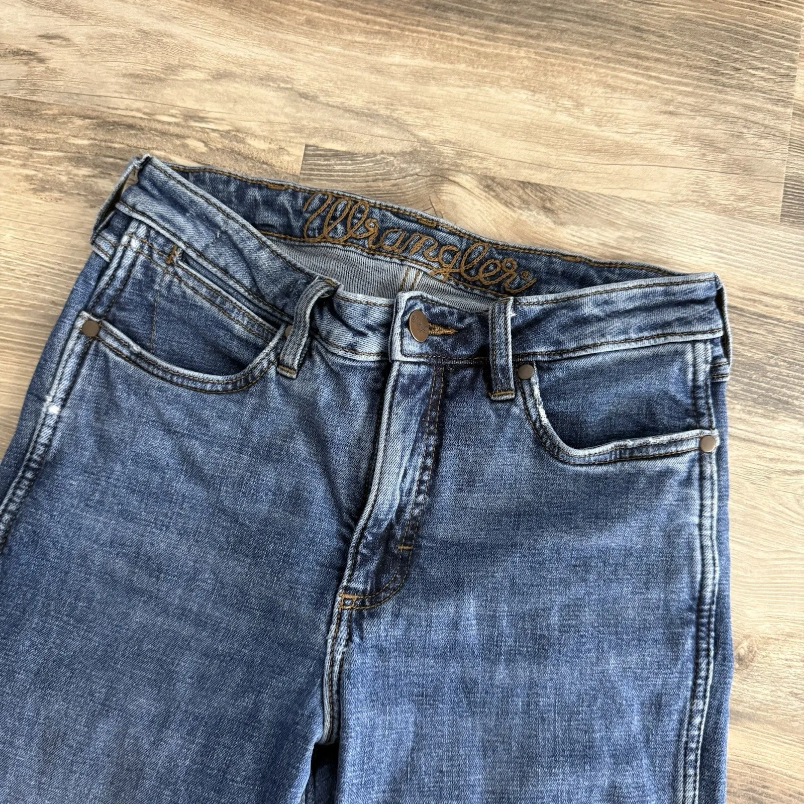 Wrangler High Rise Trouser Flare Jeans Women’s Size 27x34 Dark Wash - Image 3