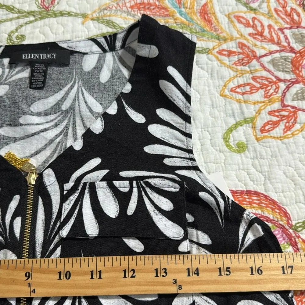 ELLEN TRACY women’s size XS Black and White Sleeveless linen v-neck gold zip top - Image 4