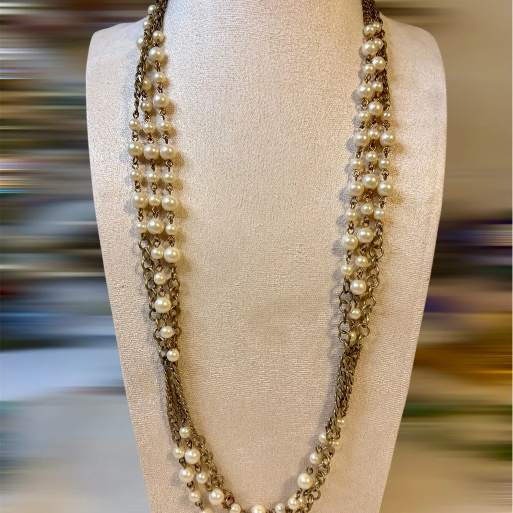 J Crew Elegant Faux Pearl and Gold Chain Necklace - Image 3