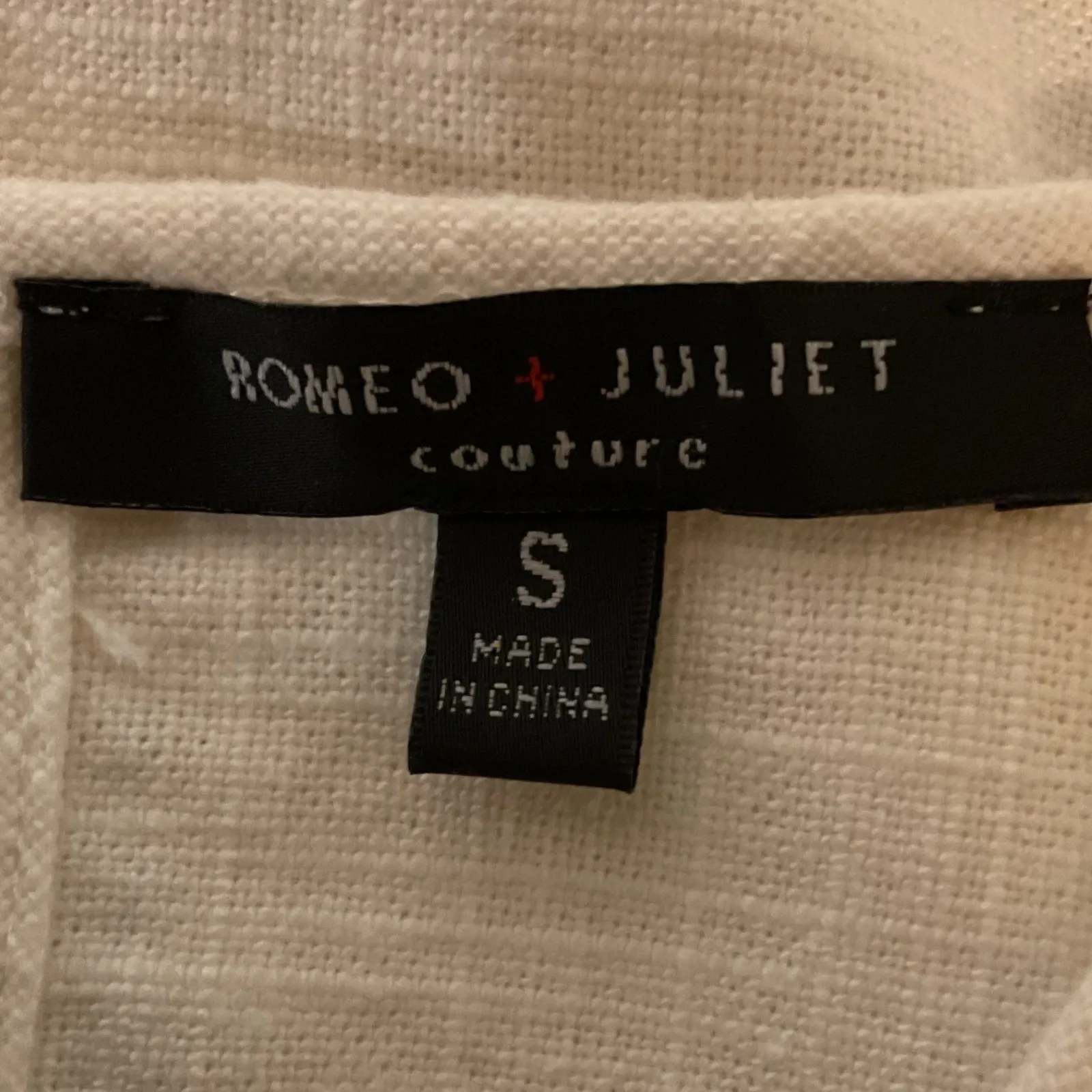 Romeo & Juliet Couture Short Sleeve Embroidered Boho Chic Blouse Top Size Small - Image 8