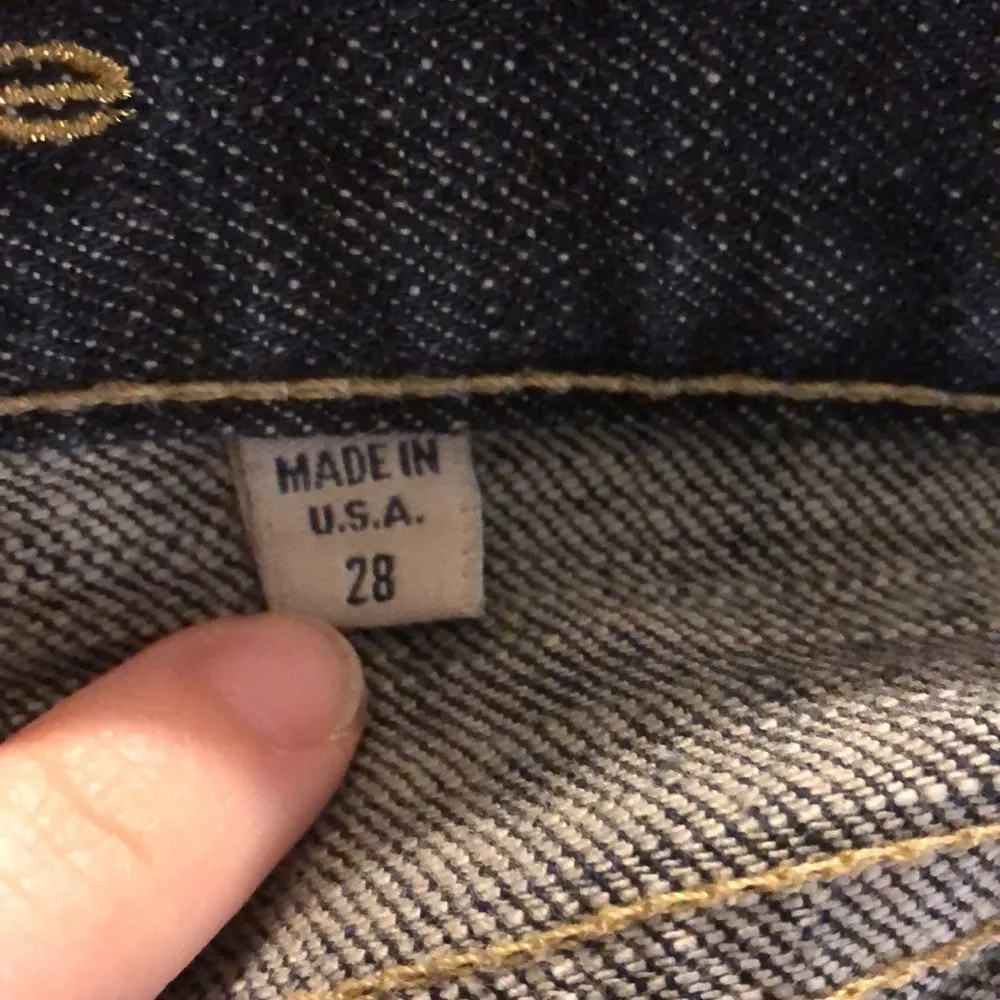 Bebe Low Rise Jeans, size 28 - Image 6