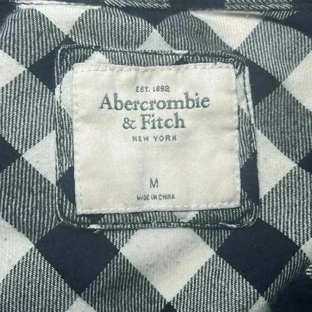 Abercrombie and Fitch Plaid Flannel Shirt Black White Medium - Image 5
