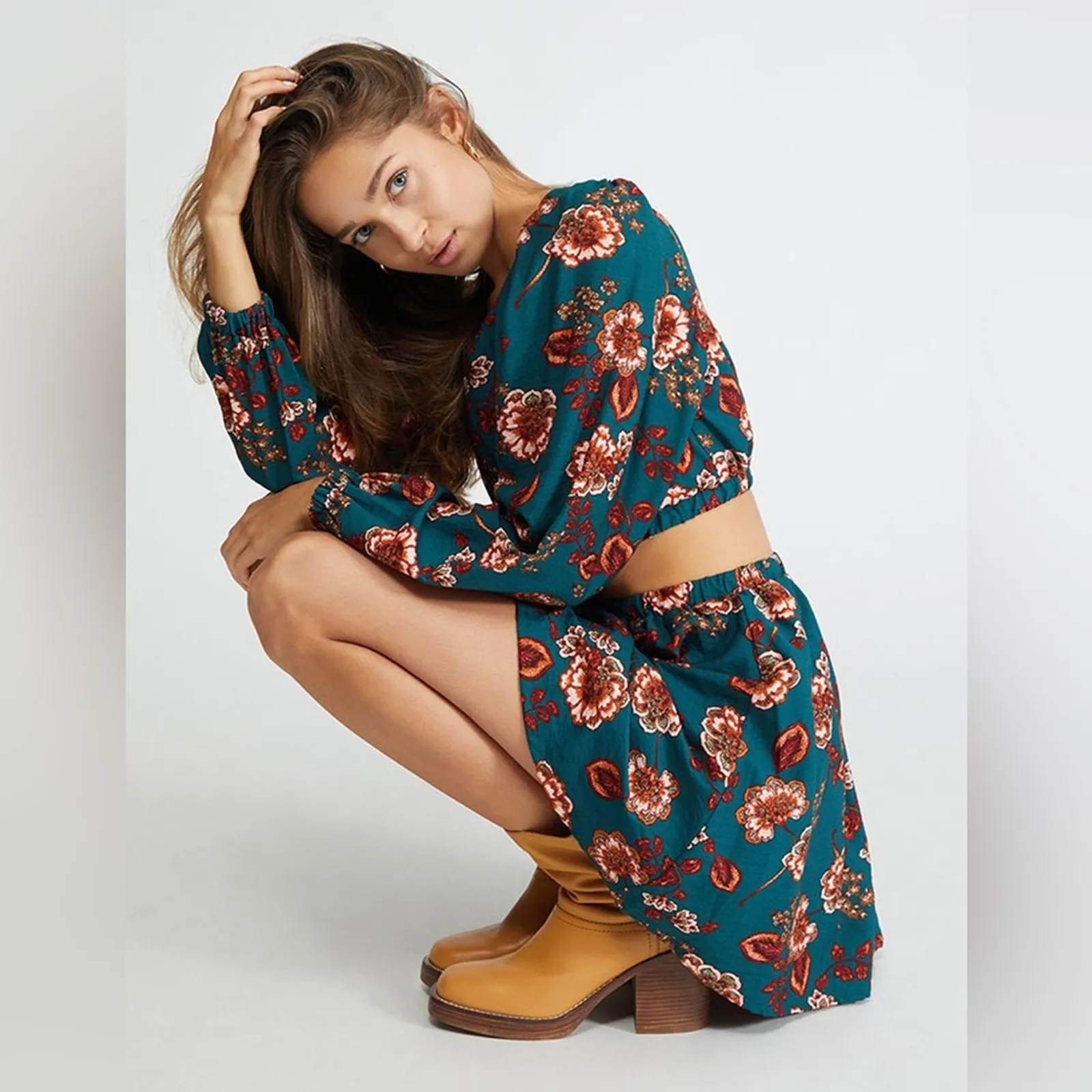 MinkPink Floral Cut Out Ring Long Sleeve Scoop Neck Olivia Mini Dress L - Image 4