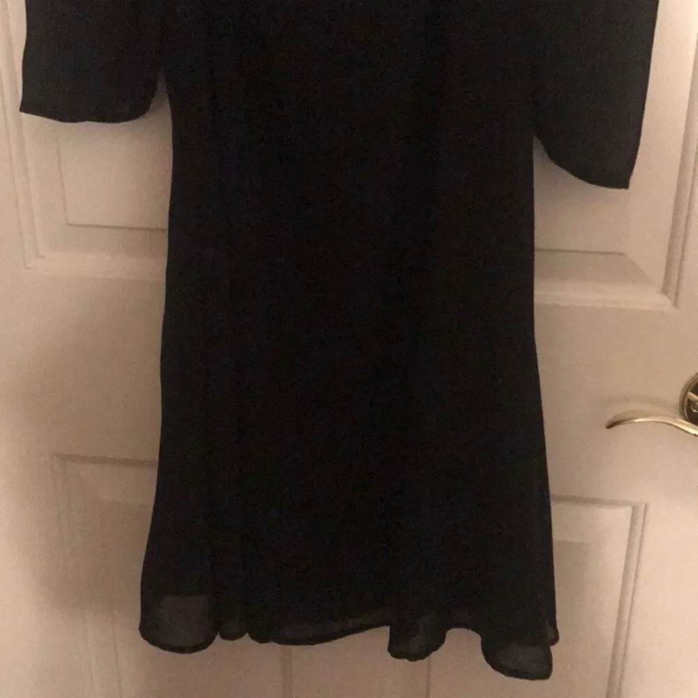 Little black dress cold shoulder size small - Image 7