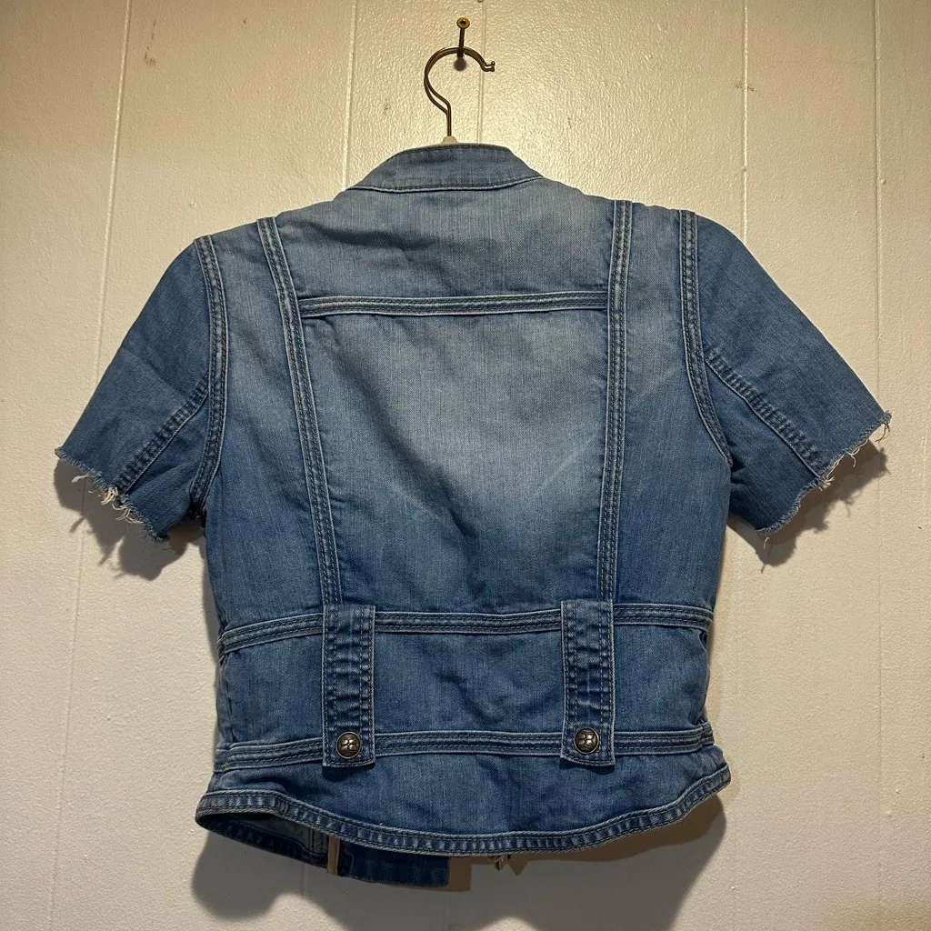 BCBG denim shirt size Xs - Image 2