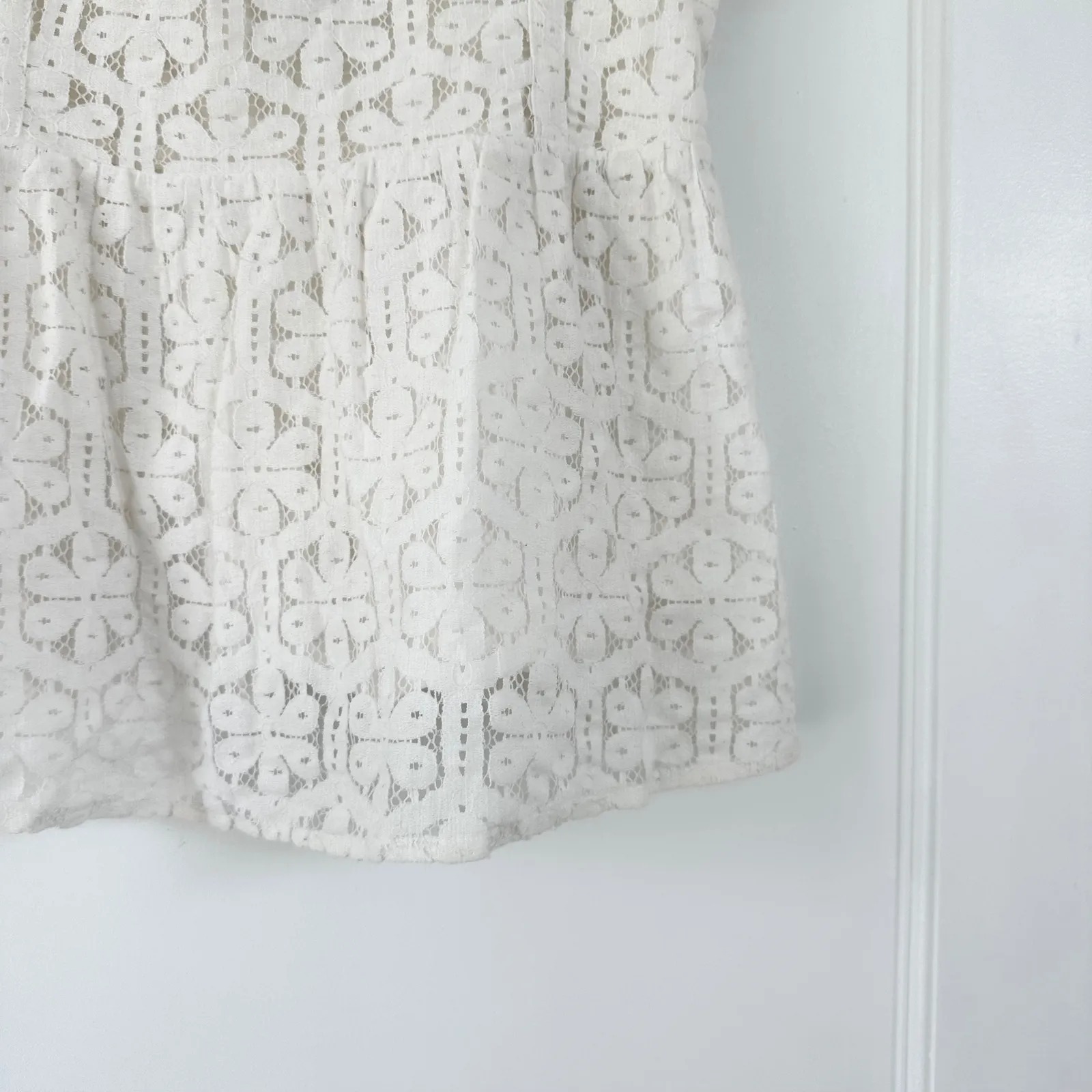 Lilly Pulitzer Lace Peplum Tank Top‎ Sleeveless Sweetheart Neckline Size 4 - Image 9