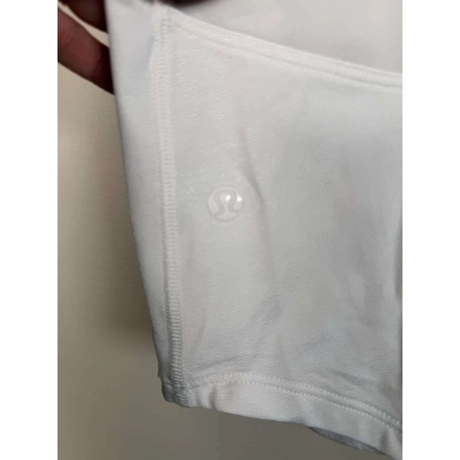 Lululemon If You're Lucky White Mesh Racerback Tank Top Athletic Workout  Size 6 - Image 3
