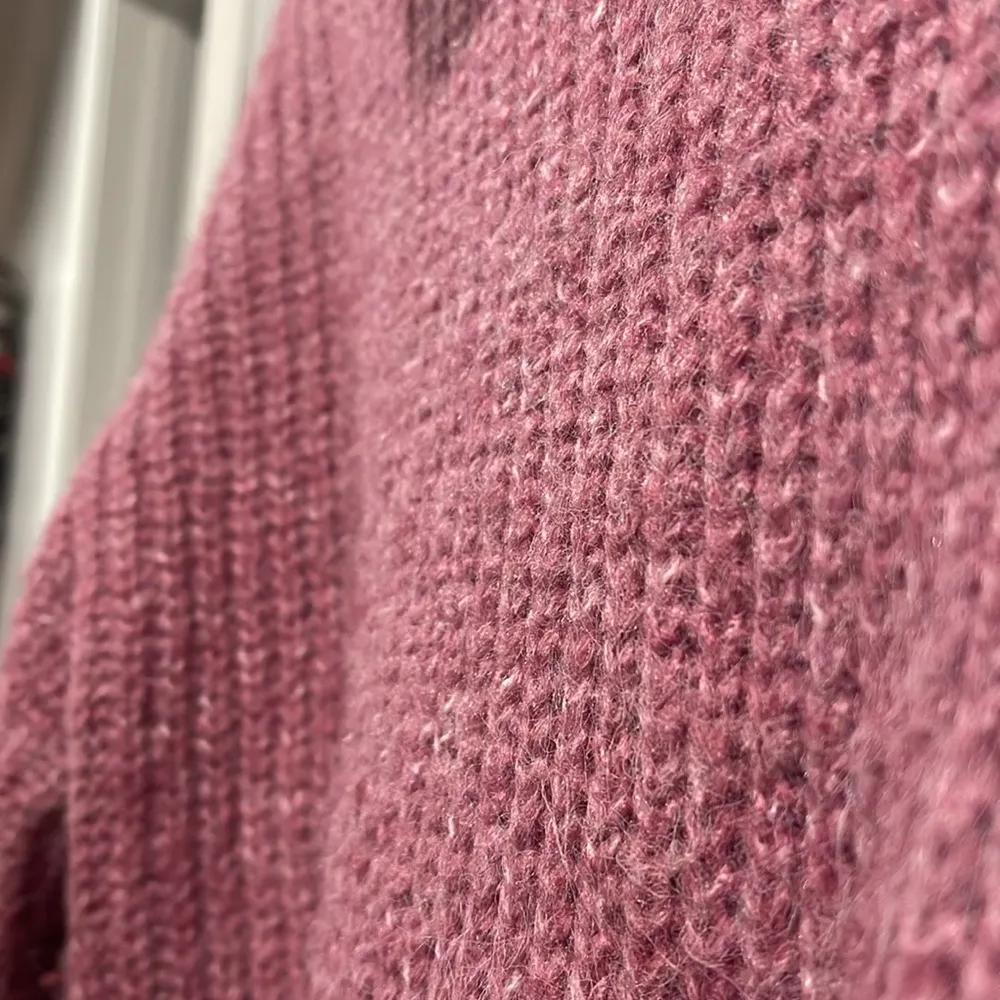 Old Navy  Shaker-Stitch Tunic-Length Turtleneck Sweater - Image 8