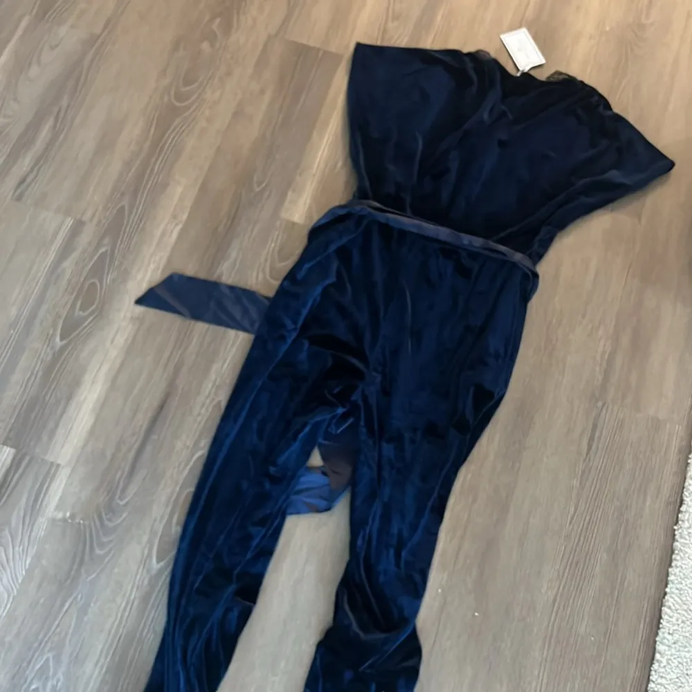 NWT Petite Plume Velour Jumpsuit in Navy Size XS - Image 10