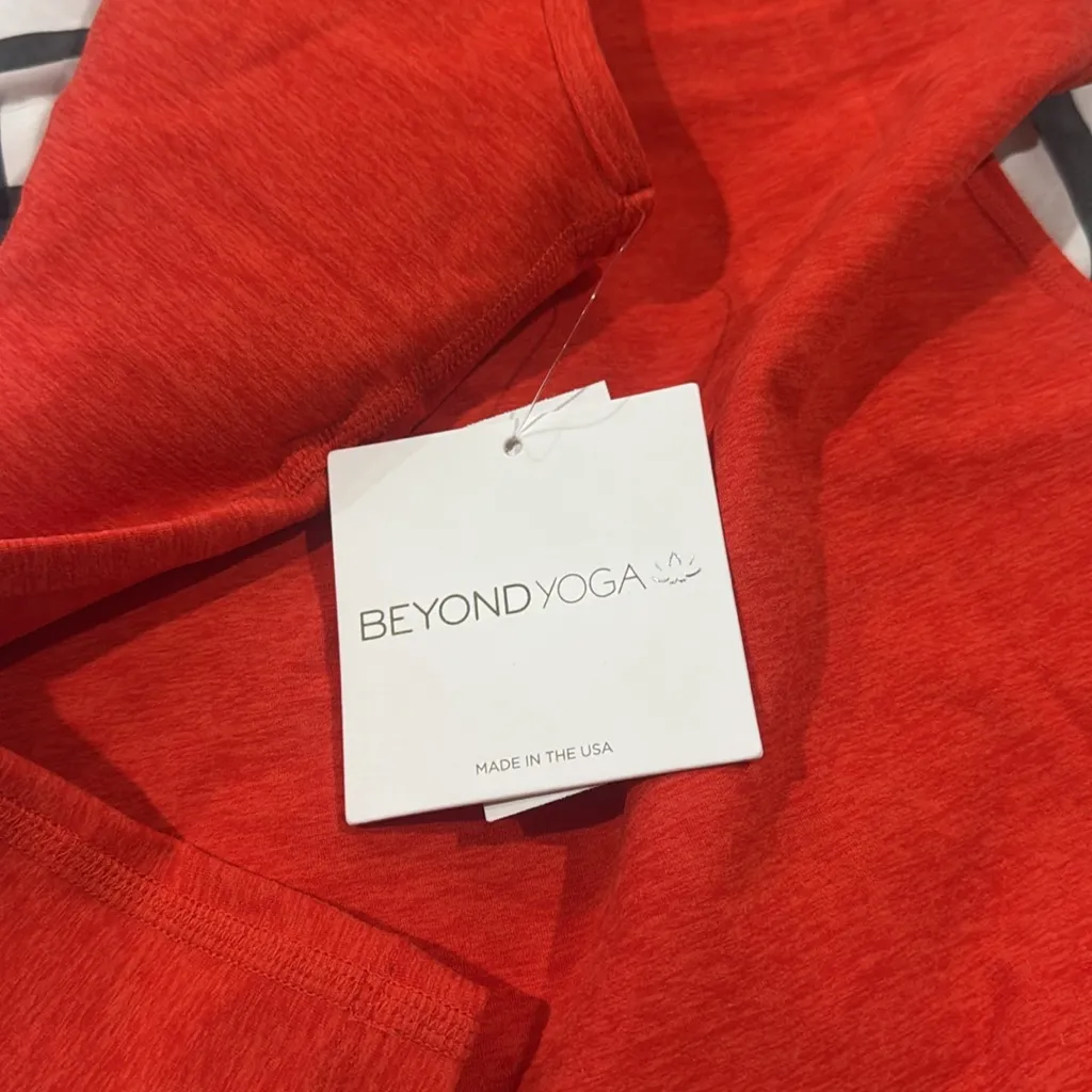 NWT Beyond Yoga Spacedye Step Up Racerback Tank Red Flower - Image 7