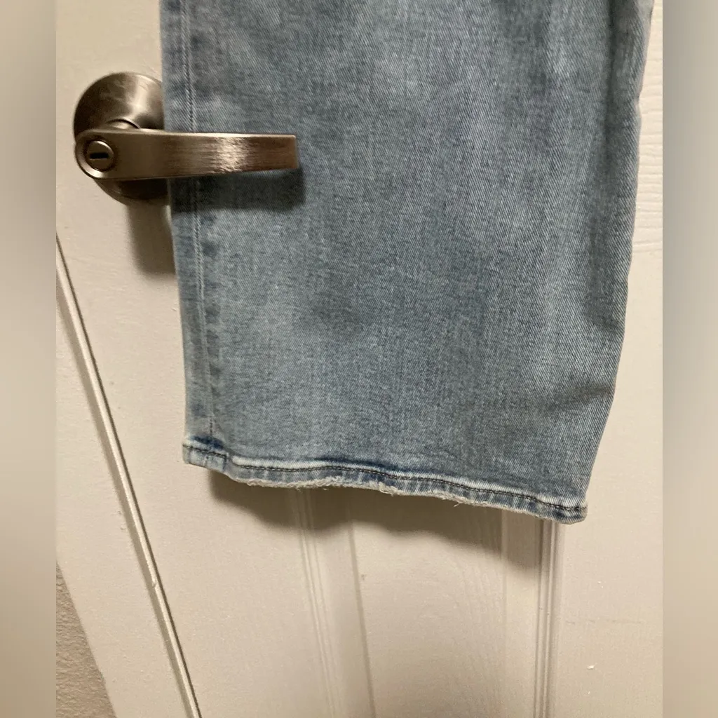 Express New Light Wash Wide Leg High Rise Distressed Ripped Denim Jeans - Image 10