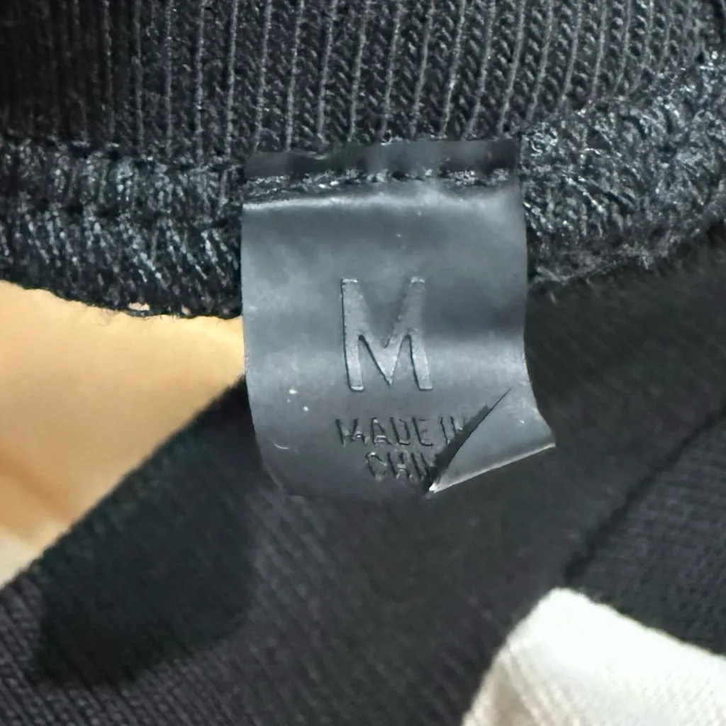 NWT FEAR OF GOD ESSENTIALS
Baseball Tee Shirt Cream / Black Unisex Medium - Image 7