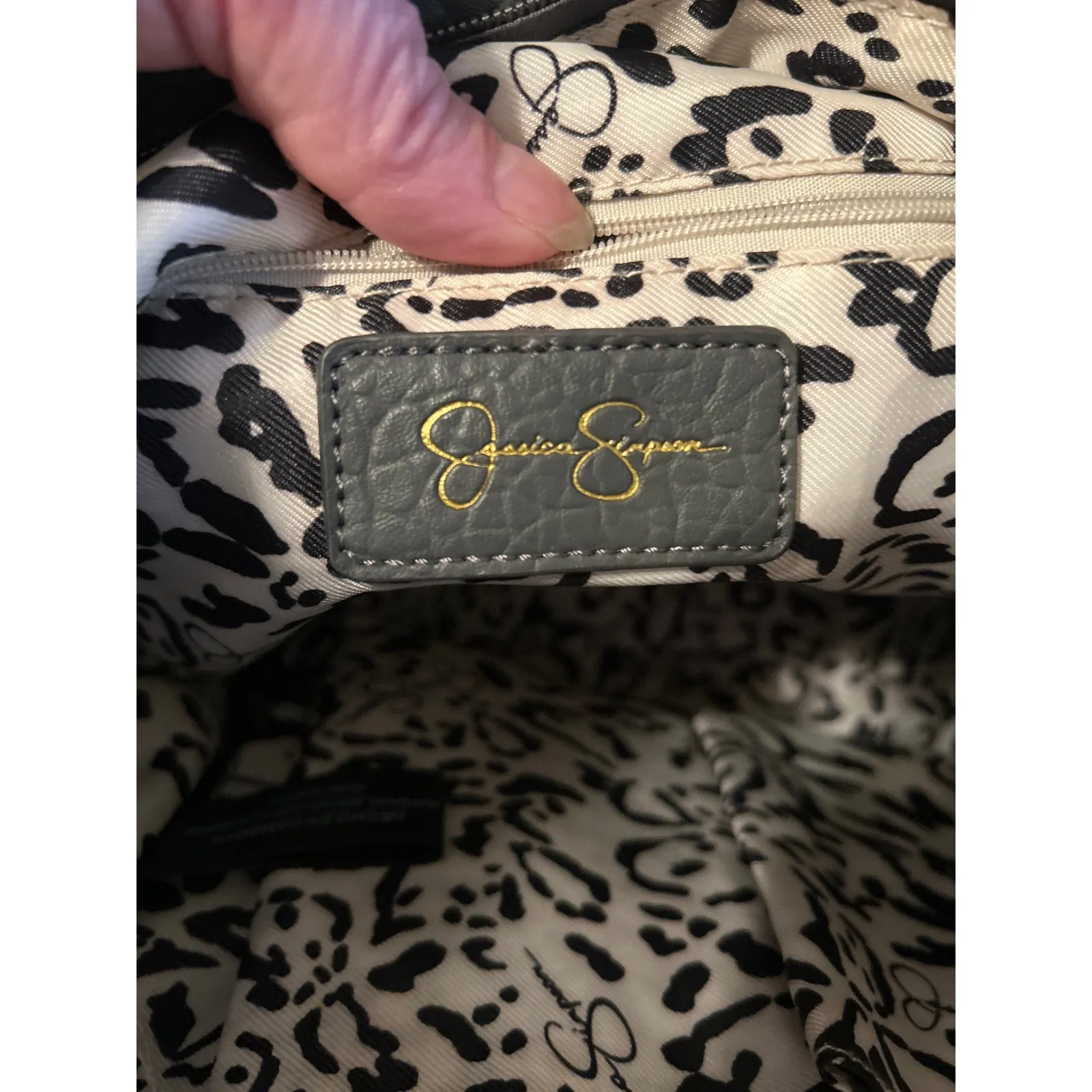 Jessica Simpson Baylinn Hobo Gray Faux Leather Shoulder Bag Chain Strap - Image 7