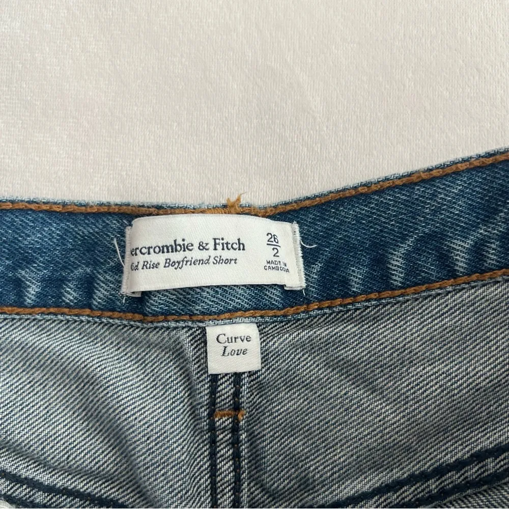 Abercrombie & Fitch Dark Denim Mid Rise Boyfriend Short - Image 3