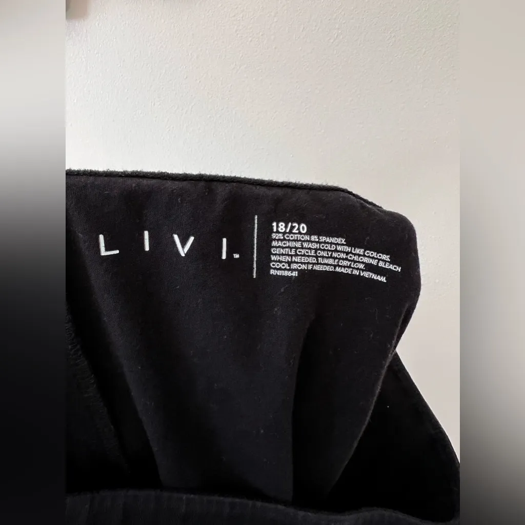 Ana‎ & Viv Livi Black Women’s Crop Plus Size Leggings Size 18/20 - Image 2