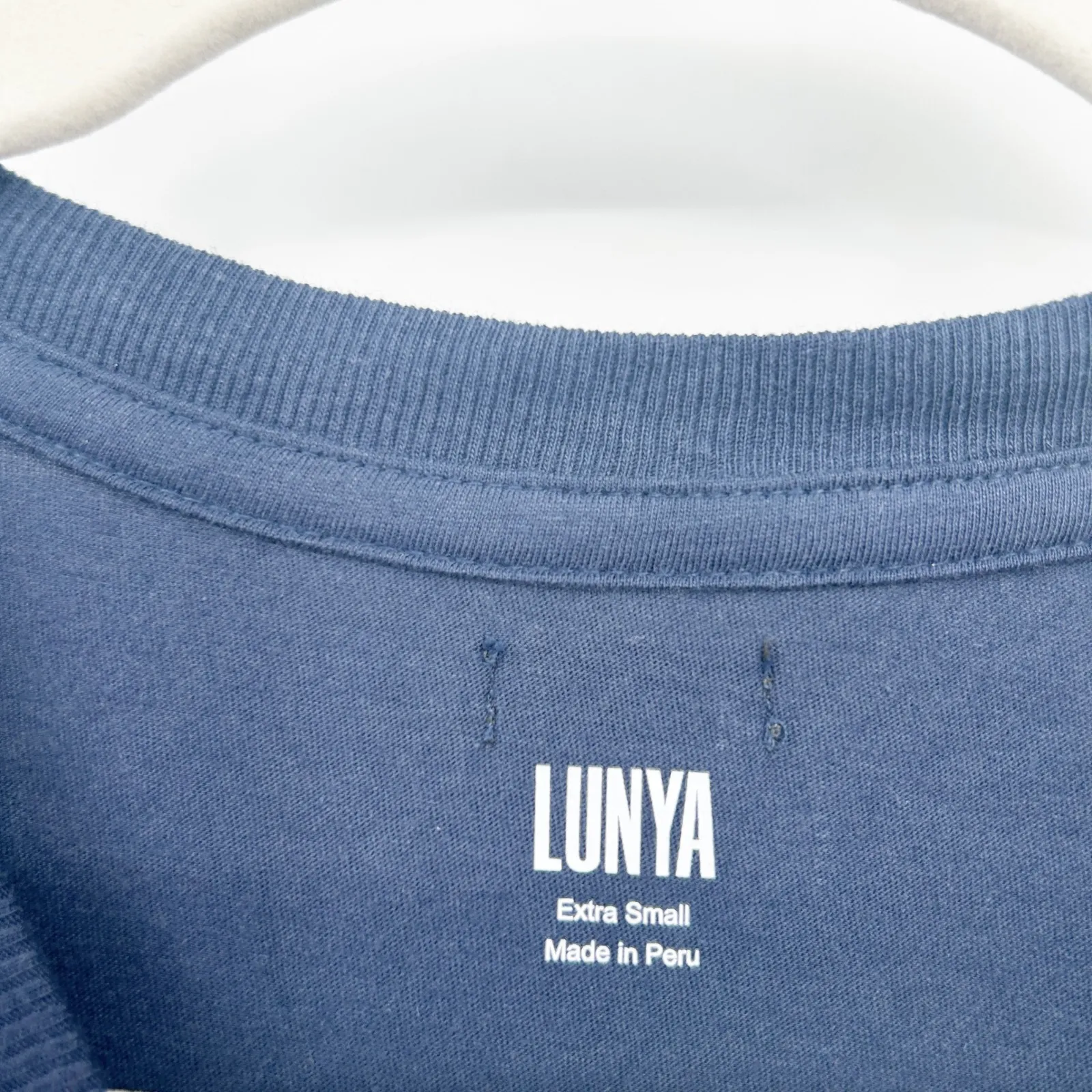 NWT LUNYA Womens Minimalist Organic Pima Cotton Pocket Tee T - Image 4