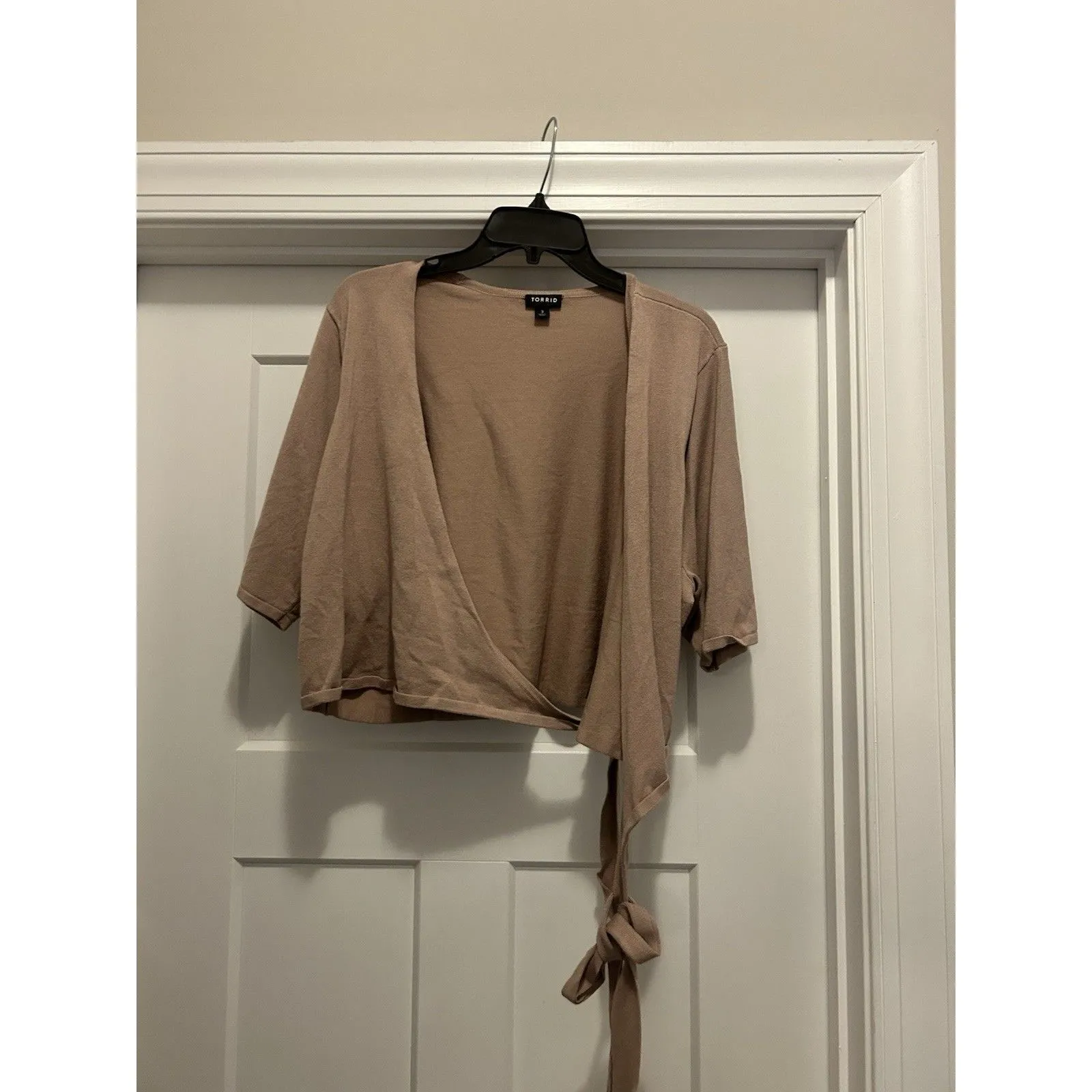 Torrid Wrap Short Sleeve Cardigan Sweater Women 3X Rose Pink Rayon Nylon Cropped - Image 3