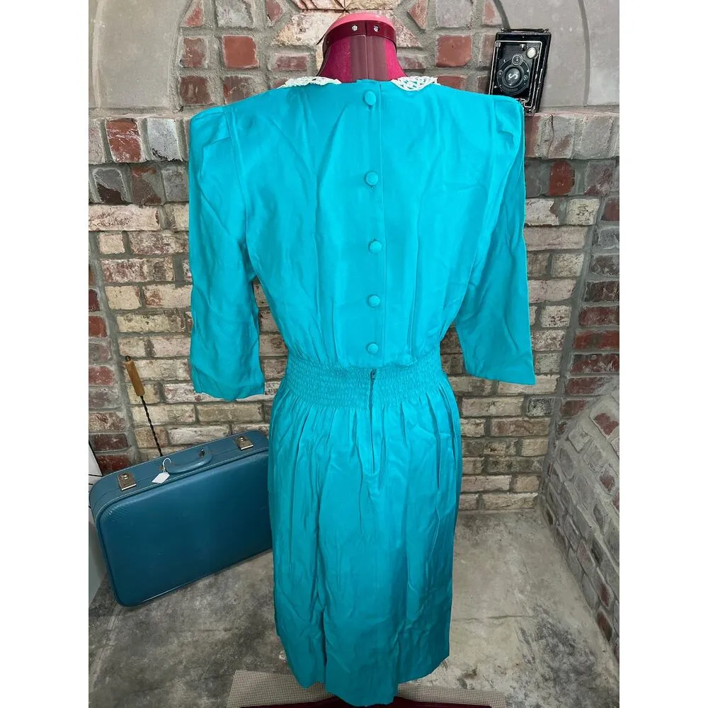 Lisa II shirt dress green lace collar Size 8 - Image 6