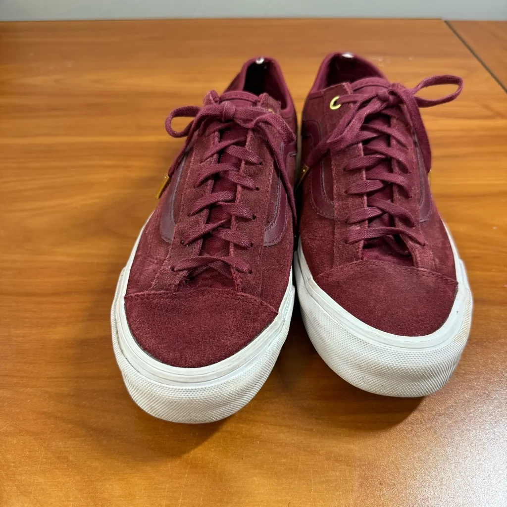 Vans Style 36 Old Skool Low Top Sneaker Maroon Suede Sneaker Skate Gold Detail - Image 2