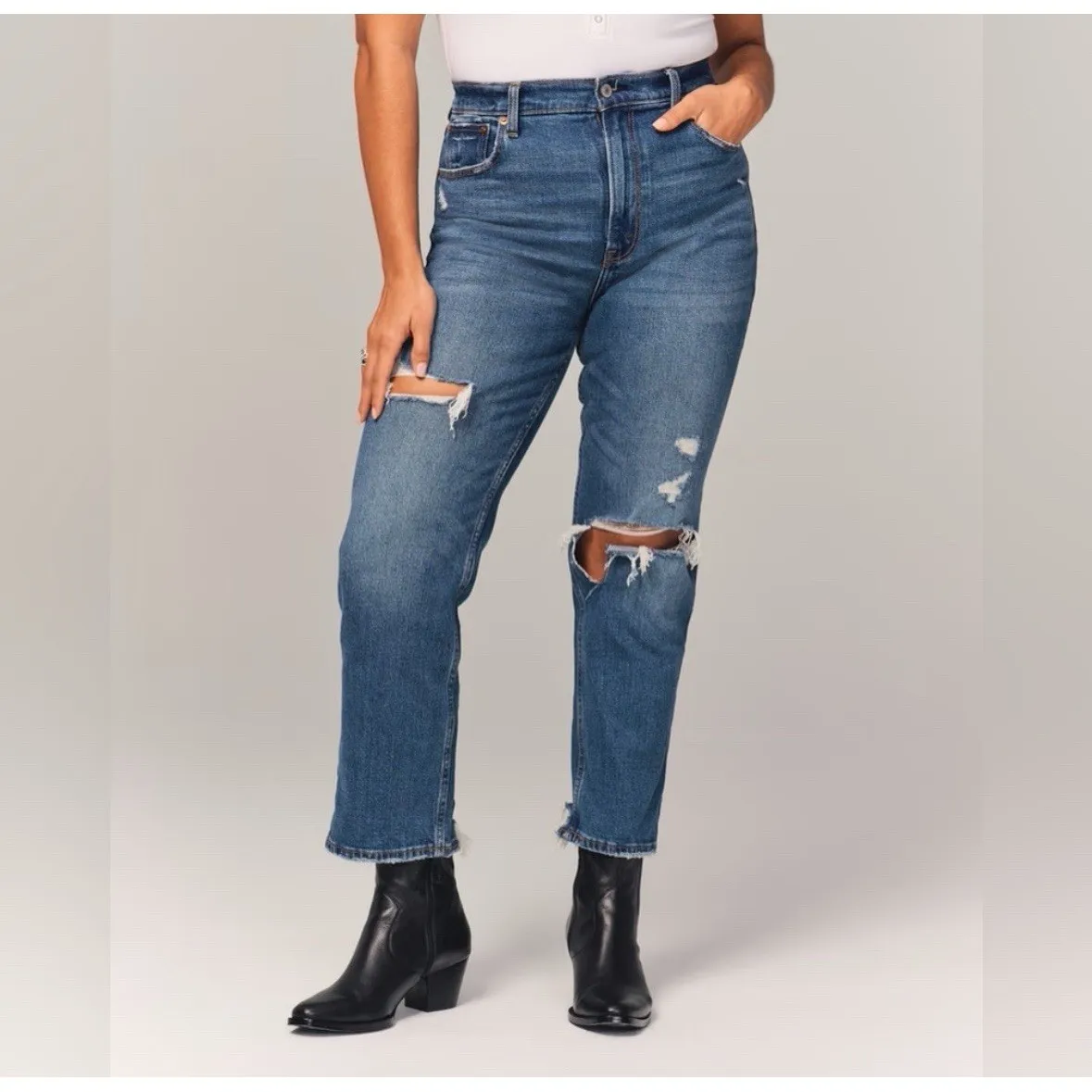 Abercrombie & Fitch The Ankle Straight Ultra High Rise Distressed Jeans Sz 26/2R - Image 2