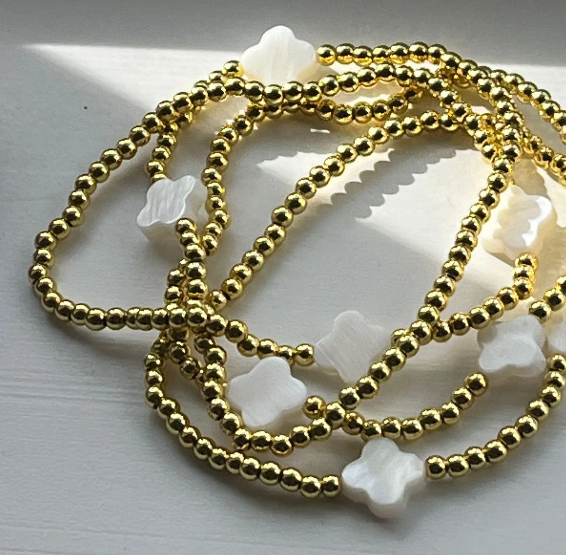 Tarnish Resistant Clover Bracelet Gold - Image 3