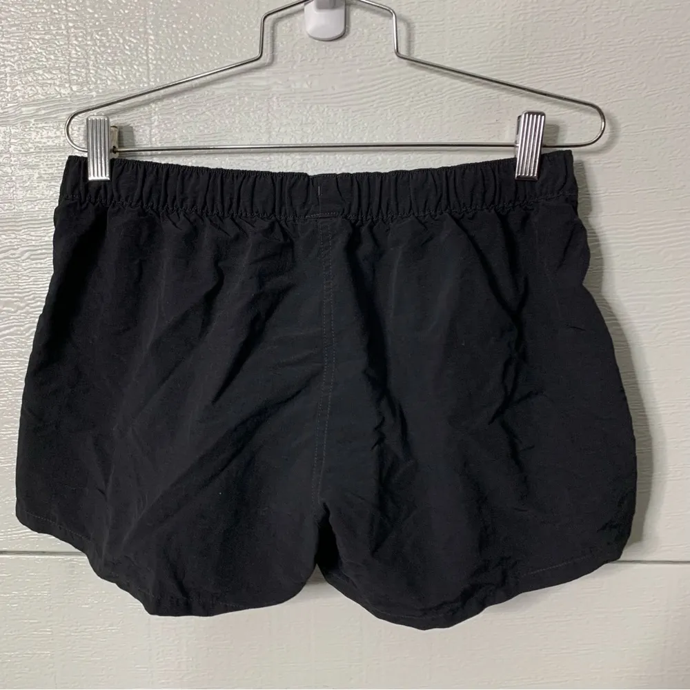Patagonia Black Shorts Size Large with Pockets - Image 2