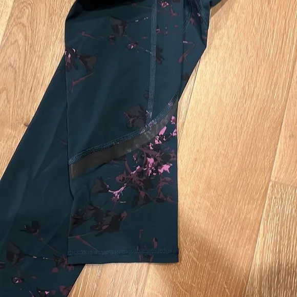 Sweaty Betty, zero gravity, extra small‎ leggings - Image 3