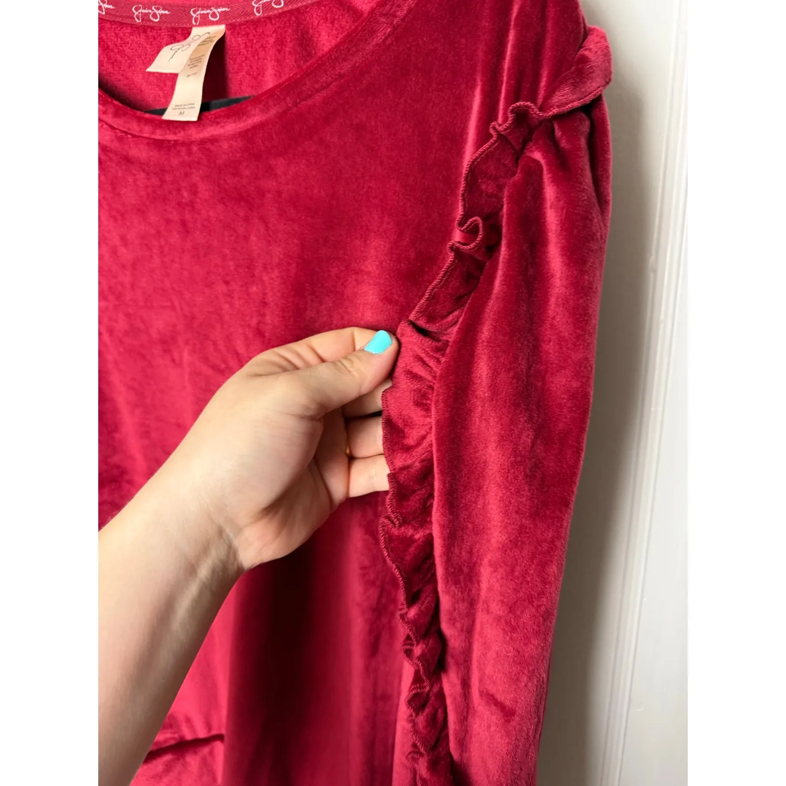 Jessica Simpson Red Velvet Velour Ruffle Sleeve Crewneck Sweatshirt Medium - Image 3