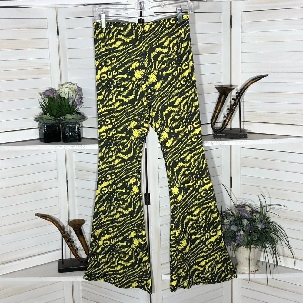 NWOT Nasty Gal  neon yellow black 70s style groovy bell bottoms pants 6 - Image 2