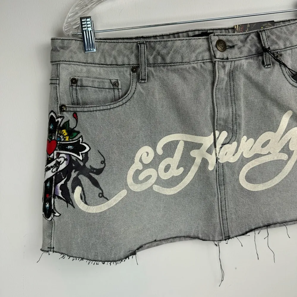 NWT Ed Hardy Denim Mini Skirt Sz XL Grey Wash Graphic Print Y2K - Image 7