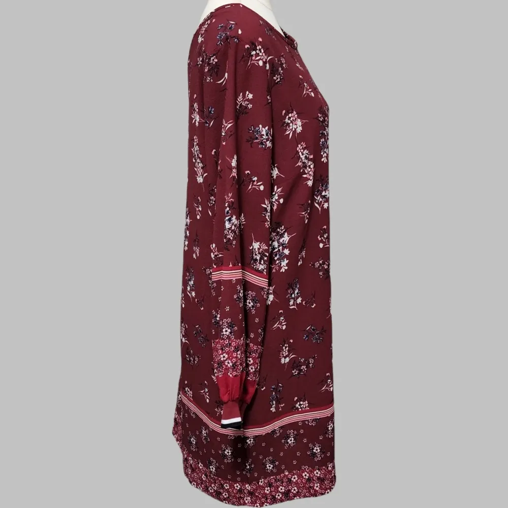 Maurices maroon floral bar detail shift dress size large - Image 4