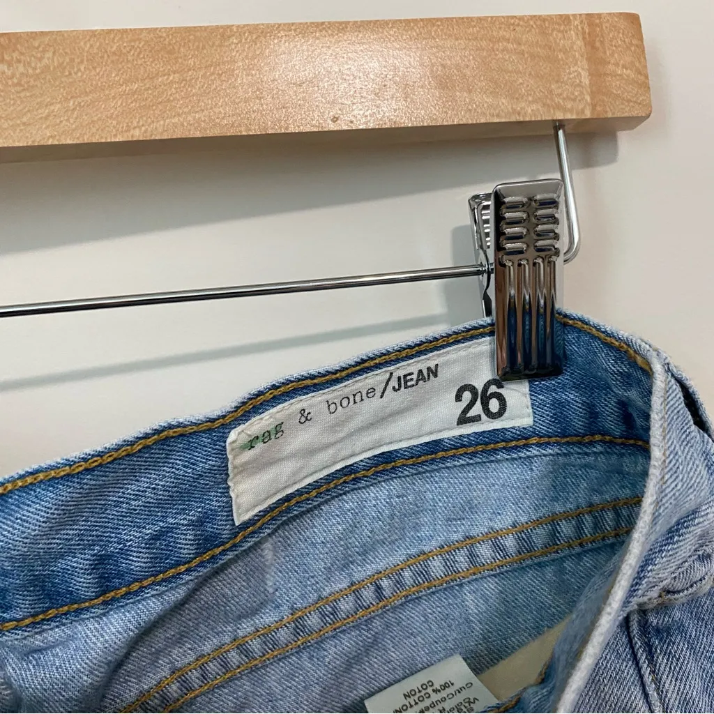 Rag and Bone Light Wash Distressed Denim Shorts size 26 - Image 5