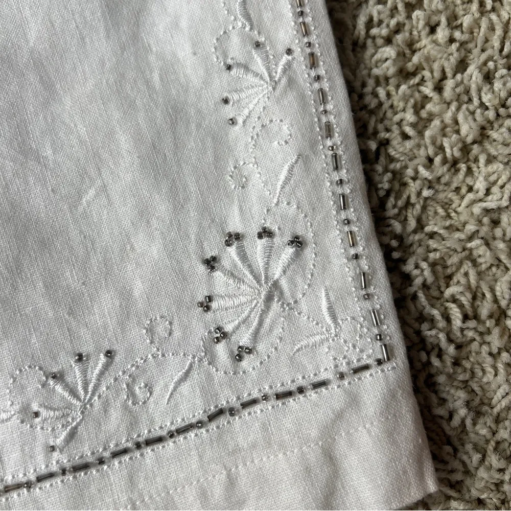 NWT Sag Harbor Woman Linen Crop Pants Size 20W Beadwork Embroidery Cream R11 - Image 3