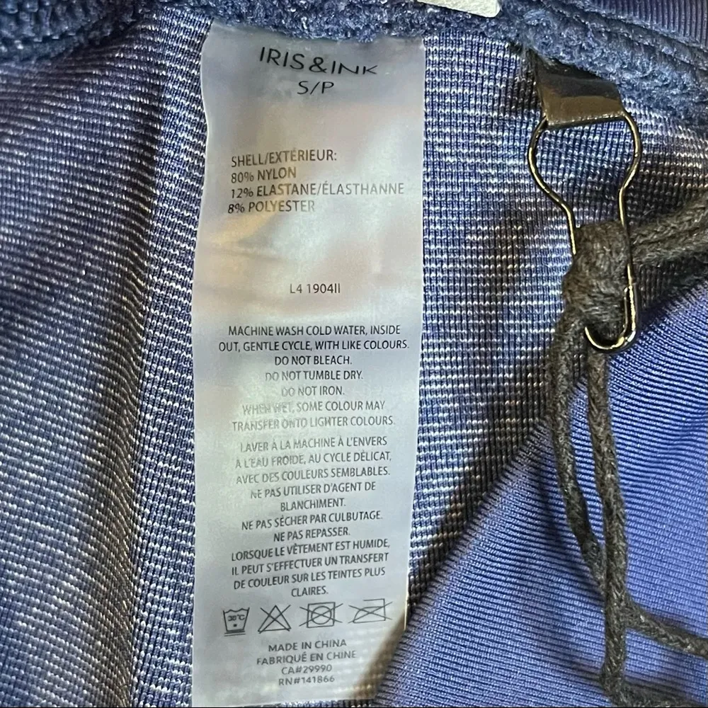 IRIS & INK // REVOLVE High Rise Cropped Legging Small Pantaloni Navy Heather NWT Blue - Image 11