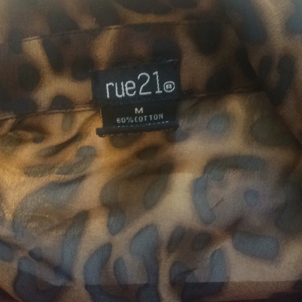 FINAL MARKDOWN Ladies’ Sheer elegance rue 21 Top (M) - Image 5