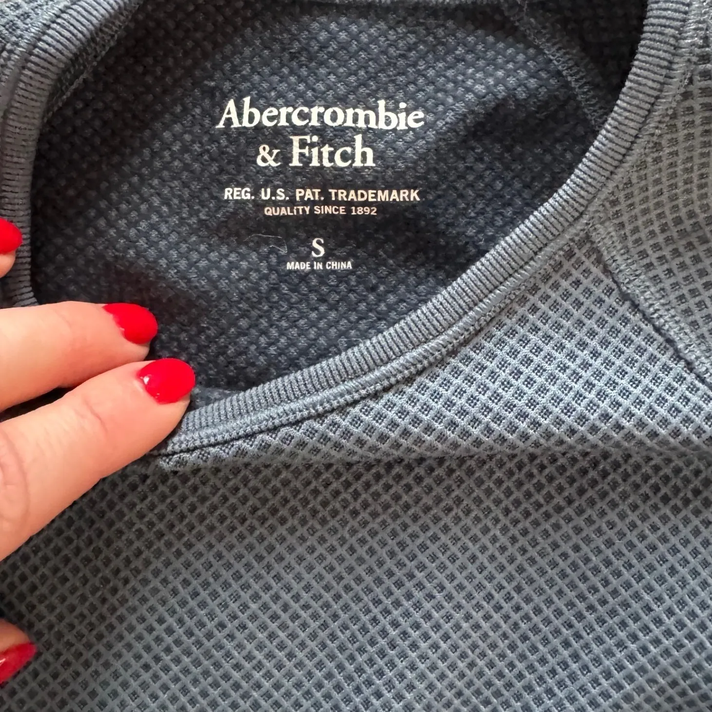 Abercrombie & Fitch Athletic Long Sleeve Top Gray Thumbholes Activewear Women S - Image 3